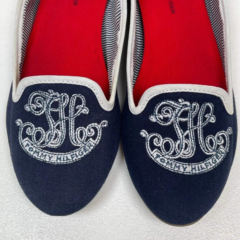 Tommy Hilfiger Crest Canvas Flats Women 9.5 Navy Blue Embroidered Loafers Preppy
